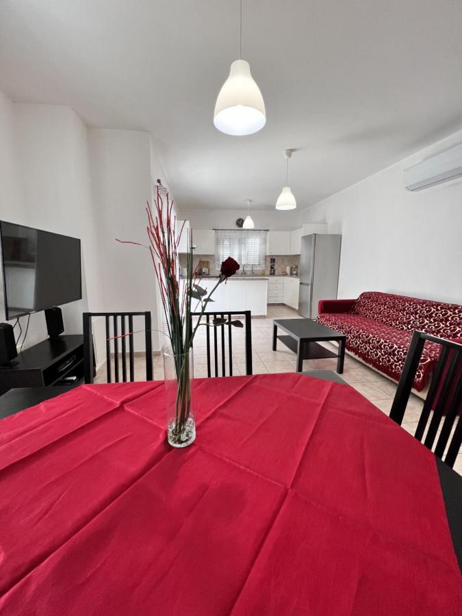 Pafia Sunbeach Townhouse Paphos 外观 照片