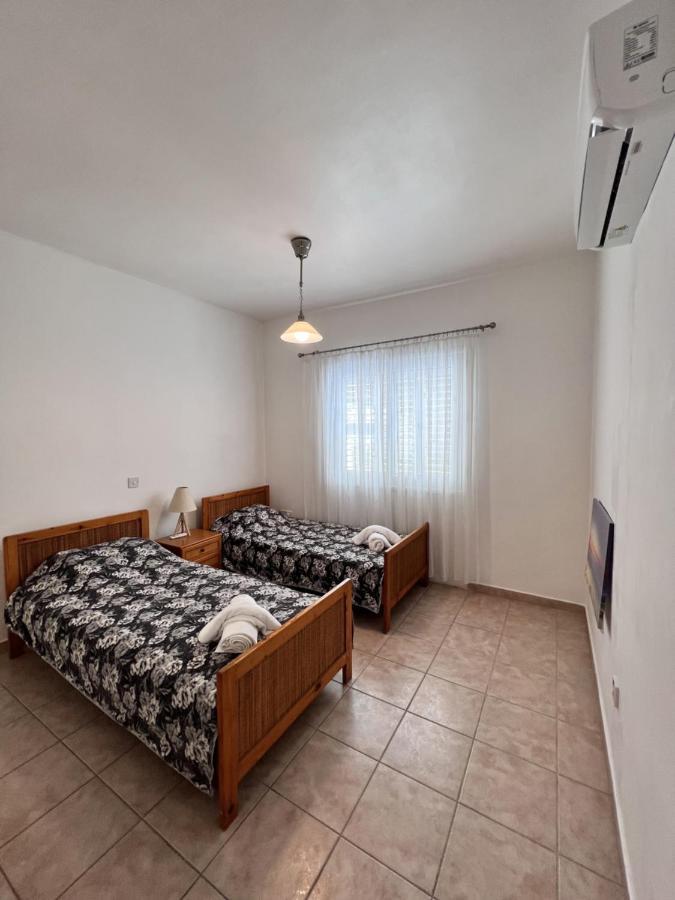 Pafia Sunbeach Townhouse Paphos 外观 照片